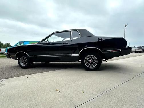 1977 Ford Mustang 