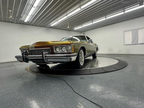 1973 Buick Riviera 