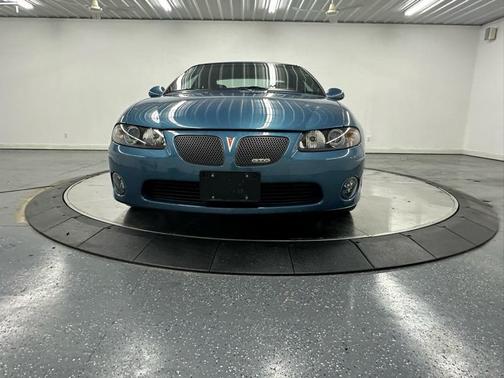 2004 Pontiac GTO Coupe