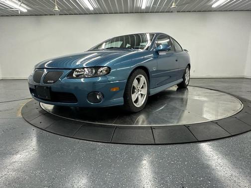 2004 Pontiac GTO Coupe