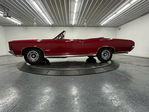 1966 Pontiac GTO 