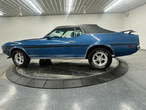 1972 Ford Mustang Base