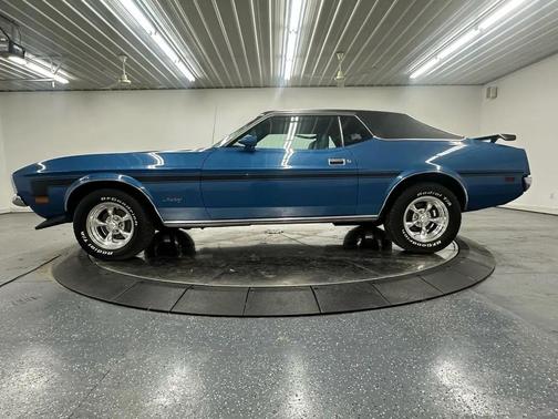 1972 Ford Mustang Base