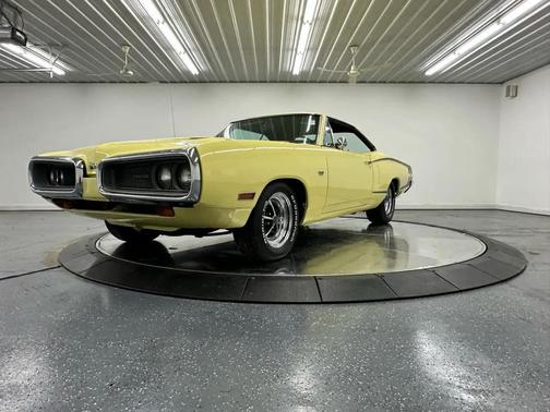 Yellow 1970 Dodge Super Bee Base