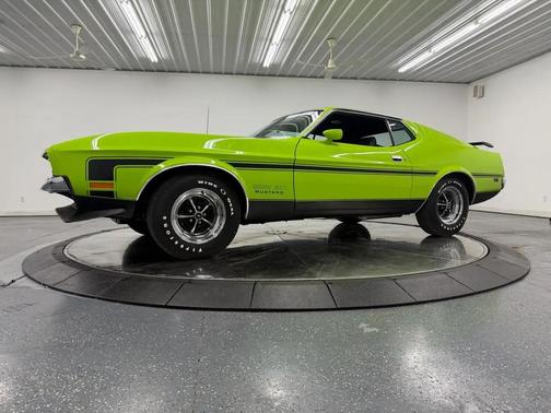 Green 1971 Ford Mustang Base