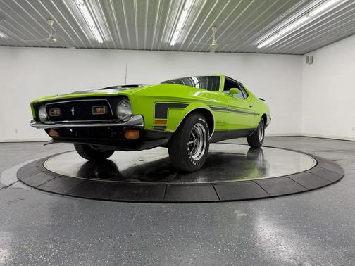 Green 1971 Ford Mustang Base
