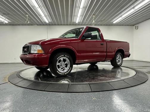 Burgundy 2003 GMC Sonoma SL 2WD