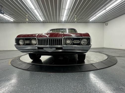 1969 Oldsmobile Cutlass 2dr Coupe Supreme