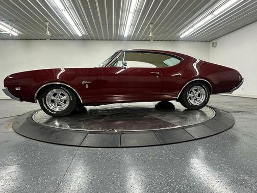 1969 Oldsmobile Cutlass 2dr Coupe Supreme