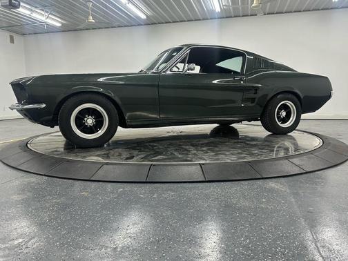 1967 Ford Mustang Base