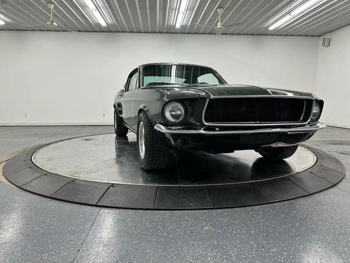 Green 1967 Ford Mustang Base