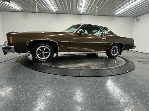 1974 Pontiac Grand Prix Base