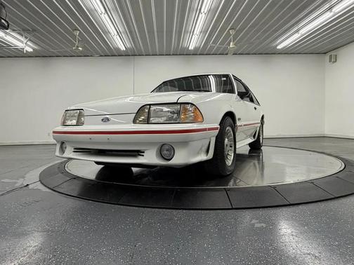 White 1989 Ford Mustang GT