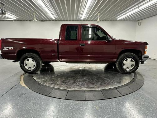 1997 Chevrolet 1500 Ext. Cab 6.5-ft. Bed 4WD