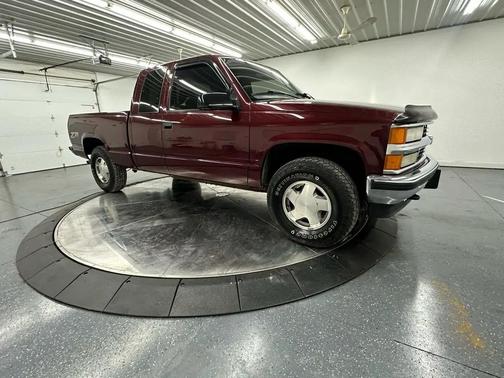 1997 Chevrolet 1500 Ext. Cab 6.5-ft. Bed 4WD