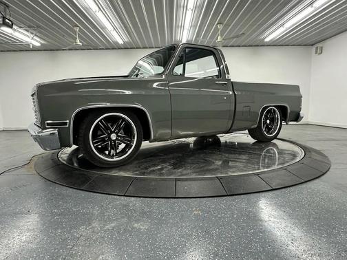 1984 Chevrolet C10/K10 Regular Cab 2WD