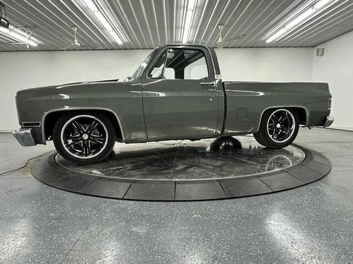 1984 Chevrolet C10/K10 Regular Cab 2WD