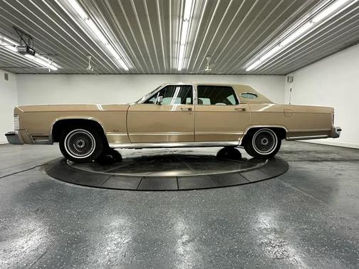 1978 Lincoln Town Car Sedan