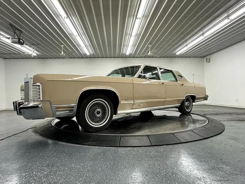1978 Lincoln Town Car Sedan