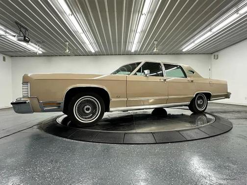 1978 Lincoln Town Car Sedan