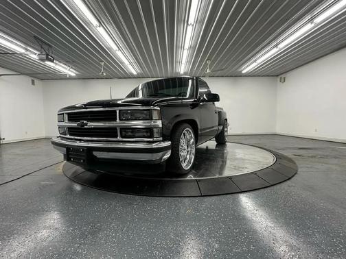 Black 1997 Chevrolet 1500 Reg. Cab W/T 6.5-ft. bed 2WD