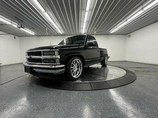 Black 1997 Chevrolet 1500 Reg. Cab W/T 6.5-ft. bed 2WD