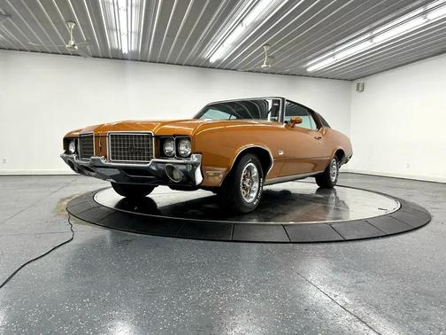 1972 Oldsmobile Cutlass Supreme Base