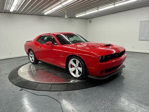 2015 Dodge Challenger SRT Hellcat