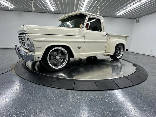 1969 Ford F100 Base