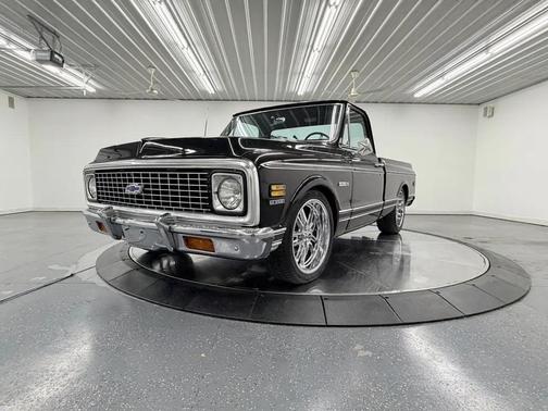 Black 1972 Chevrolet C10/K10 Regular Cab 2WD