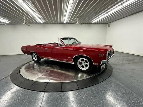 1966 Pontiac LeMans 