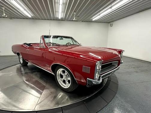 1966 Pontiac LeMans 