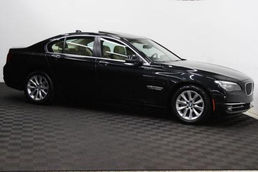2014 BMW 740 Luxury