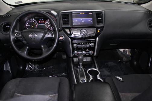 2019 Nissan Pathfinder S