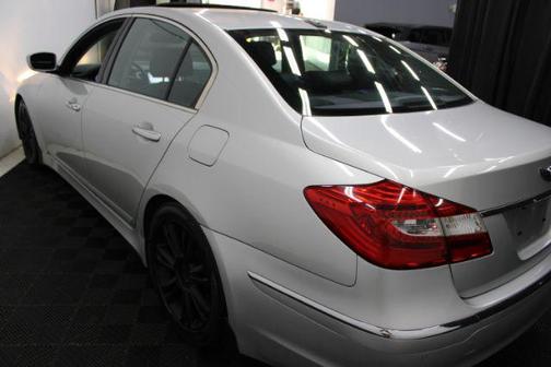 2012 Hyundai Genesis 3.8