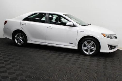2014 Toyota Camry Hybrid XLE