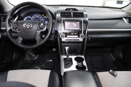 2014 Toyota Camry Hybrid XLE