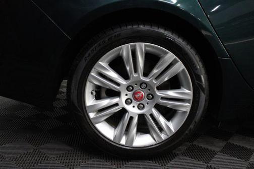 2016 Jaguar XF 35t Premium