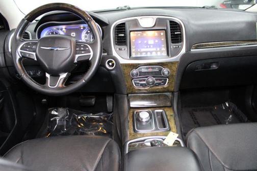 2015 Chrysler 300 Limited