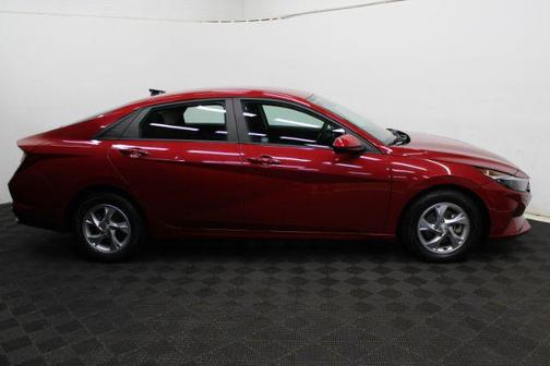 2021 Hyundai ELANTRA SE