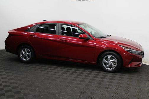 2021 Hyundai ELANTRA SE