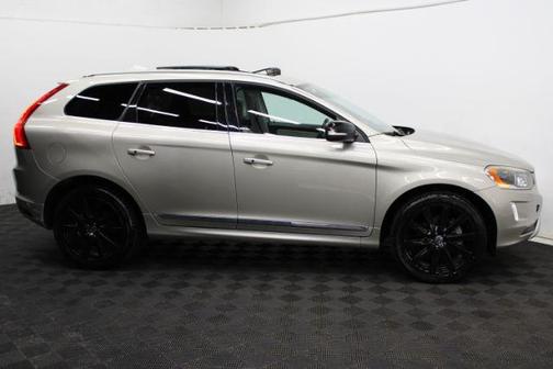 2017 Volvo XC60 T6 Dynamic
