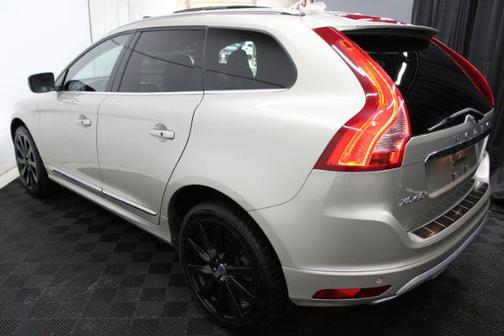 2017 Volvo XC60 T6 Dynamic
