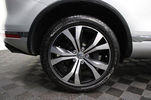 2017 Volkswagen Touareg V6 Wolfsburg Edition