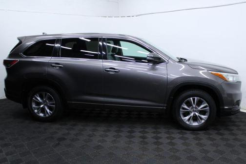2016 Toyota Highlander LE Plus