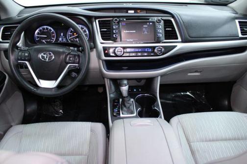 2016 Toyota Highlander LE Plus