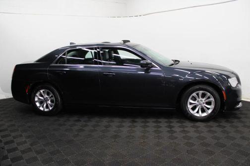 2016 Chrysler 300 Limited
