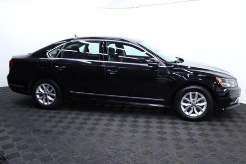 2016 Volkswagen Passat 1.8T S