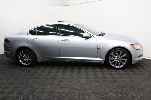 2010 Jaguar XF Premium Luxury
