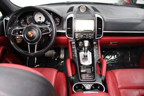 2015 Porsche Cayenne Cayenne